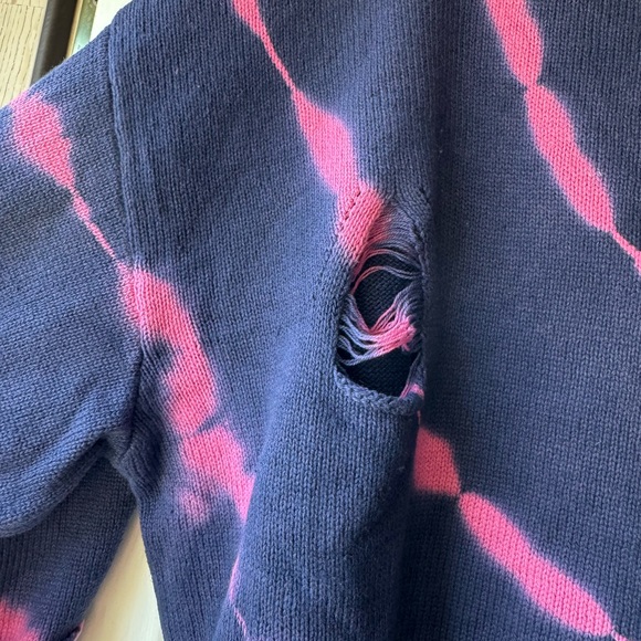 NWT Umgee Navy and Pink Tie-Dye Distressed Sweater - Picture 6 of 8